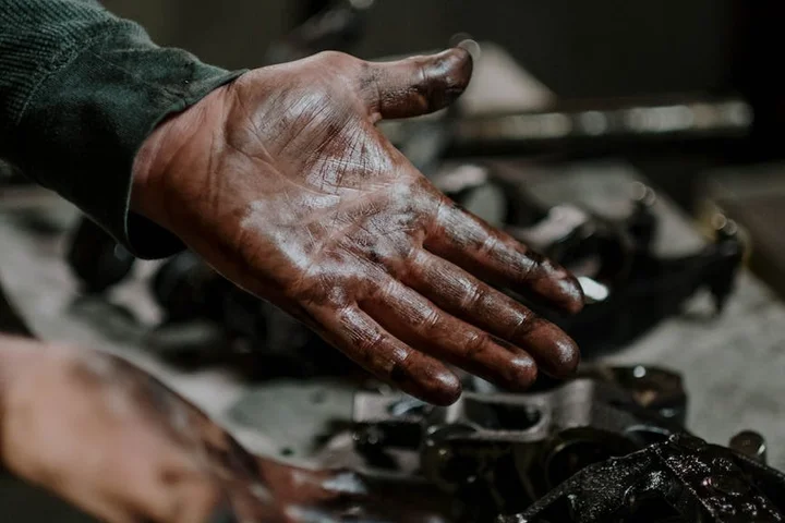 How Do Surfactants and Emulsifiers Remove Grease Stains from Skin and Clothes?